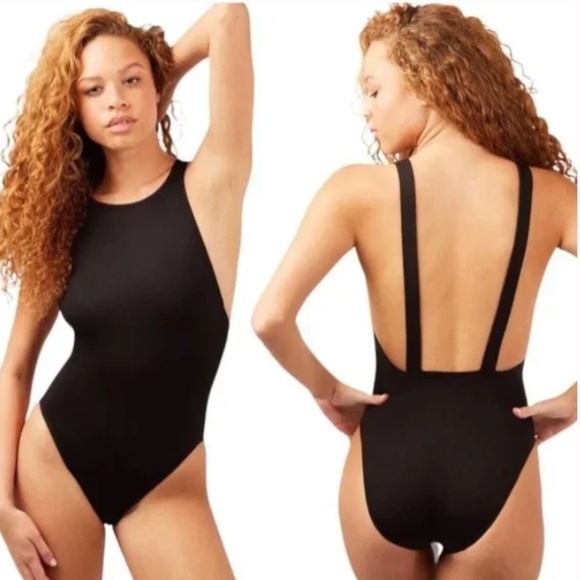 NWT Andie The Montauk One Piece Swimsuit Black size Medium Classic Minimalist